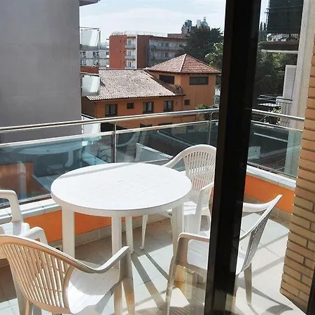 Eton Apartment *