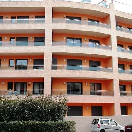 Eton Apartment